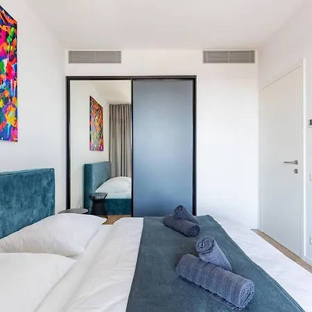 Sky Park Castle-amazing View Apartamento